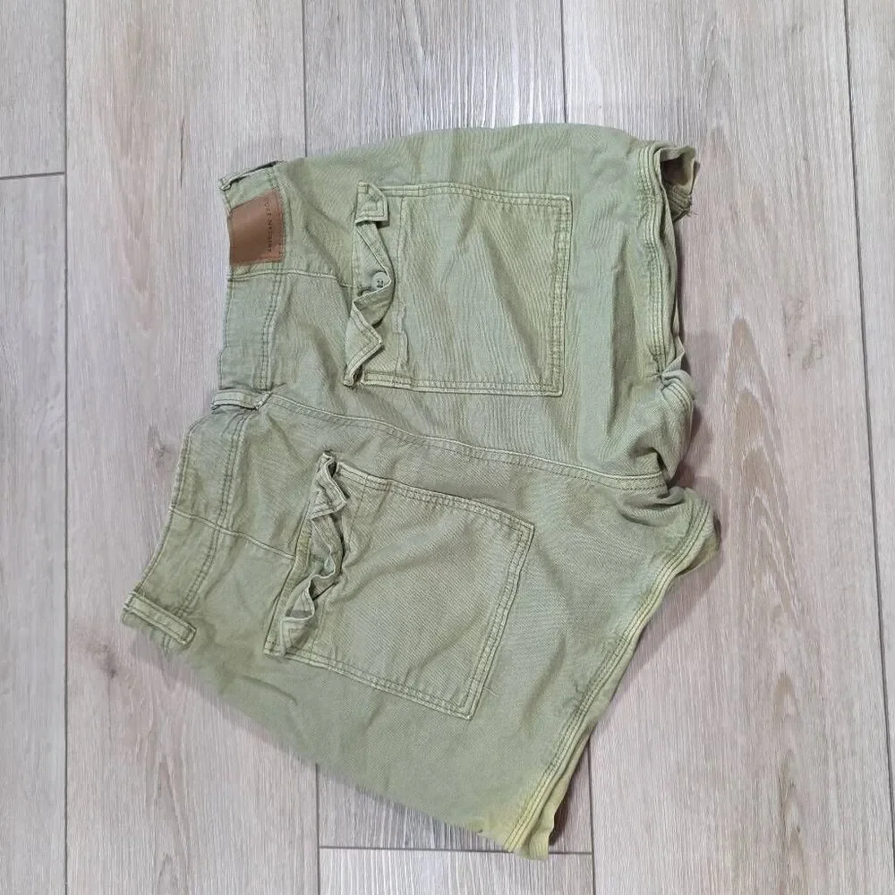 American Eagle High Rise 90's Boyfriend Shorts